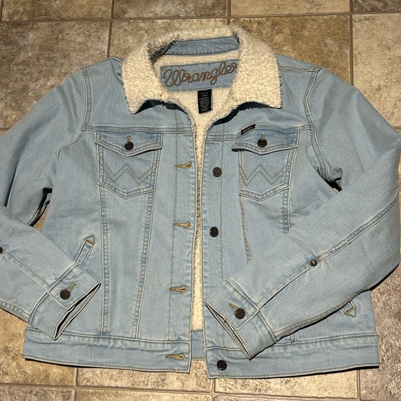 Wrangler Sherpa lined denim jacket - Picture 1 of 4